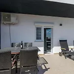 In Okrug Gornji With Sea View, Terrace, Air Conditioning, Wifi 5134-4 Lägenhet