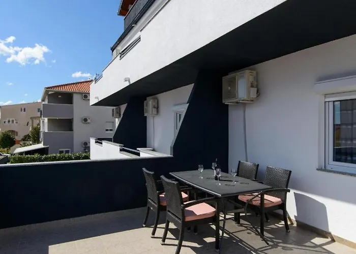 In Okrug Gornji With Sea View, Terrace, Air Conditioning, Wifi 5134-4 Trogir