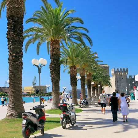 Appartement In Okrug Gornji With Sea View, Terrace, Air Conditioning, Wifi 5134-4 Trogir