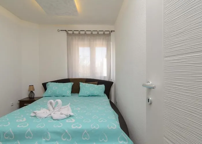 In Okrug Gornji With Sea View, Terrace, Air Conditioning, Wifi 5134-4