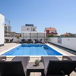 In Okrug Gornji With Sea View, Terrace, Air Conditioning, Wifi 5134-4 Appartamento *